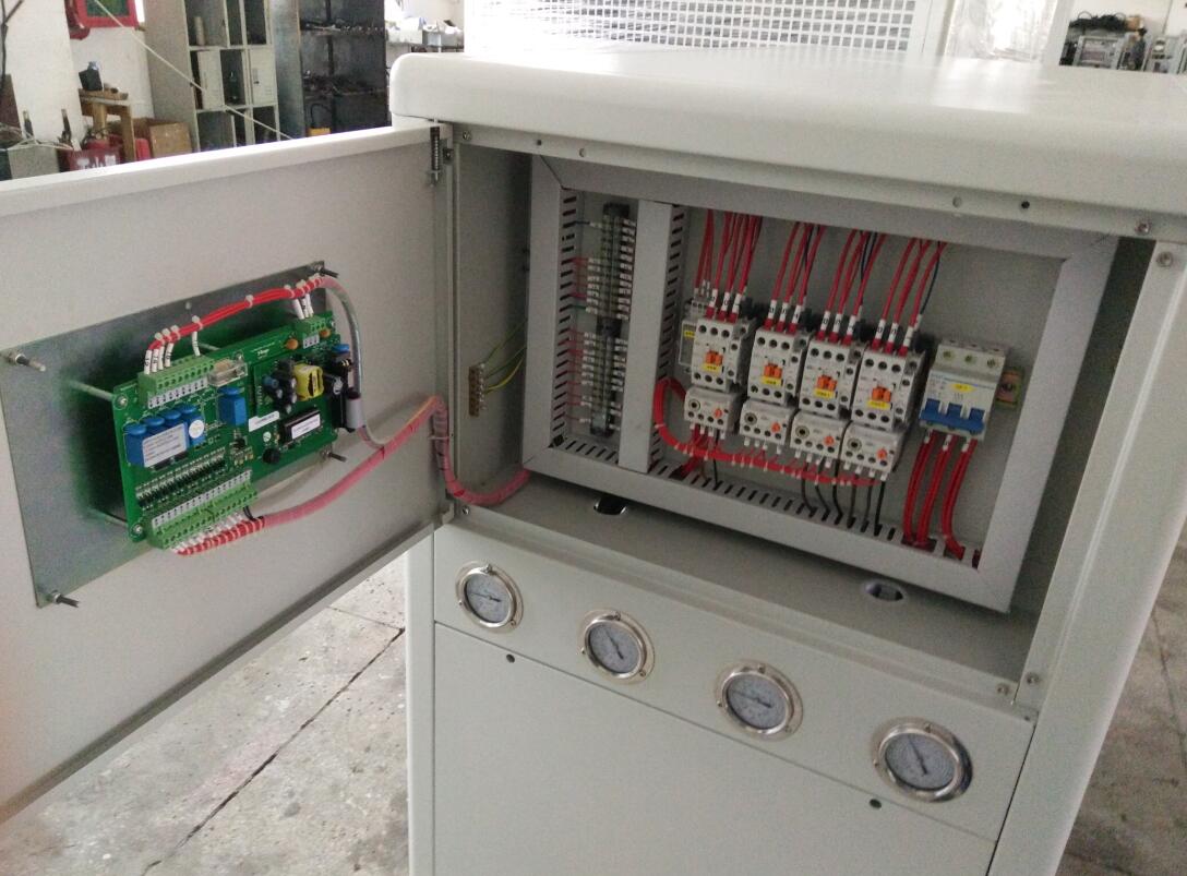 elec box.jpg